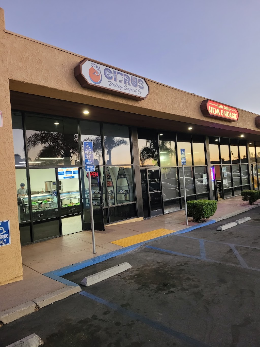 Citrus Valley Seafood Co. | restaurant | 110 W Harvard Blvd Unit I, Santa Paula, CA 93060, USA | 8057464762 OR +1 805-746-4762