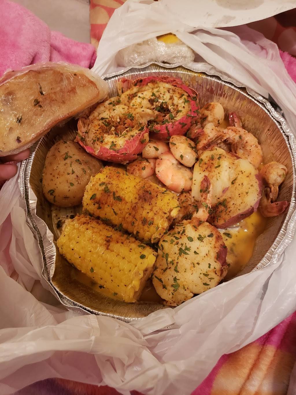 Natis Southern Seafood Boil | restaurant | 231 Broadway, Kissimmee, FL 34741, USA | 4072013387 OR +1 407-201-3387