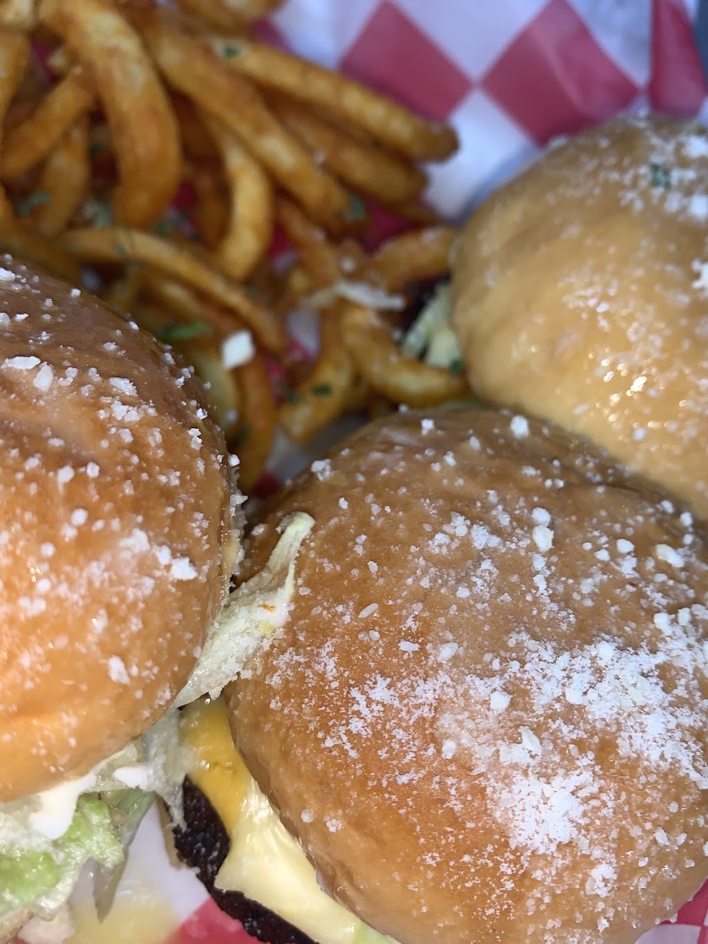 Seasoned Soul Kitchen & Catering | restaurant | 16400 W 7 Mile Rd, Detroit, MI 48235, USA | 3134332847 OR +1 313-433-2847