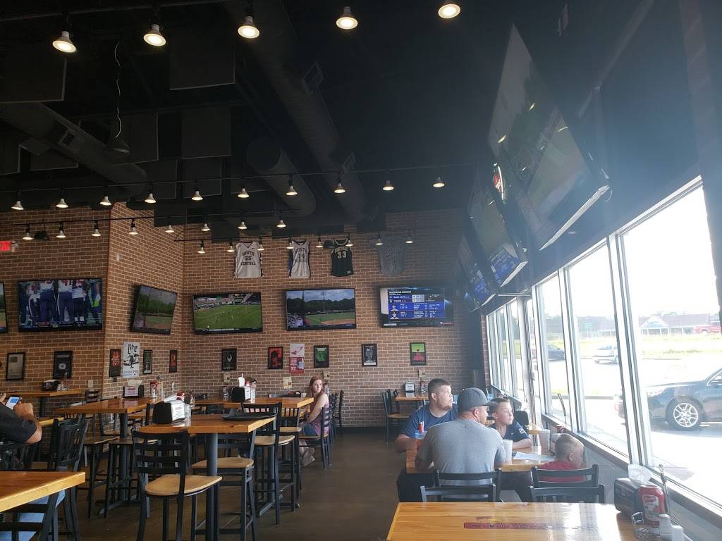 Cluckers | restaurant | 1935 Old Hwy 135 c, Corydon, IN 47112, USA | 8122255025 OR +1 812-225-5025