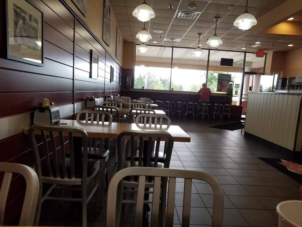 Wayback Burgers | restaurant | 1181 Berkshire Blvd, Wyomissing, PA 19610, USA | 6107435014 OR +1 610-743-5014