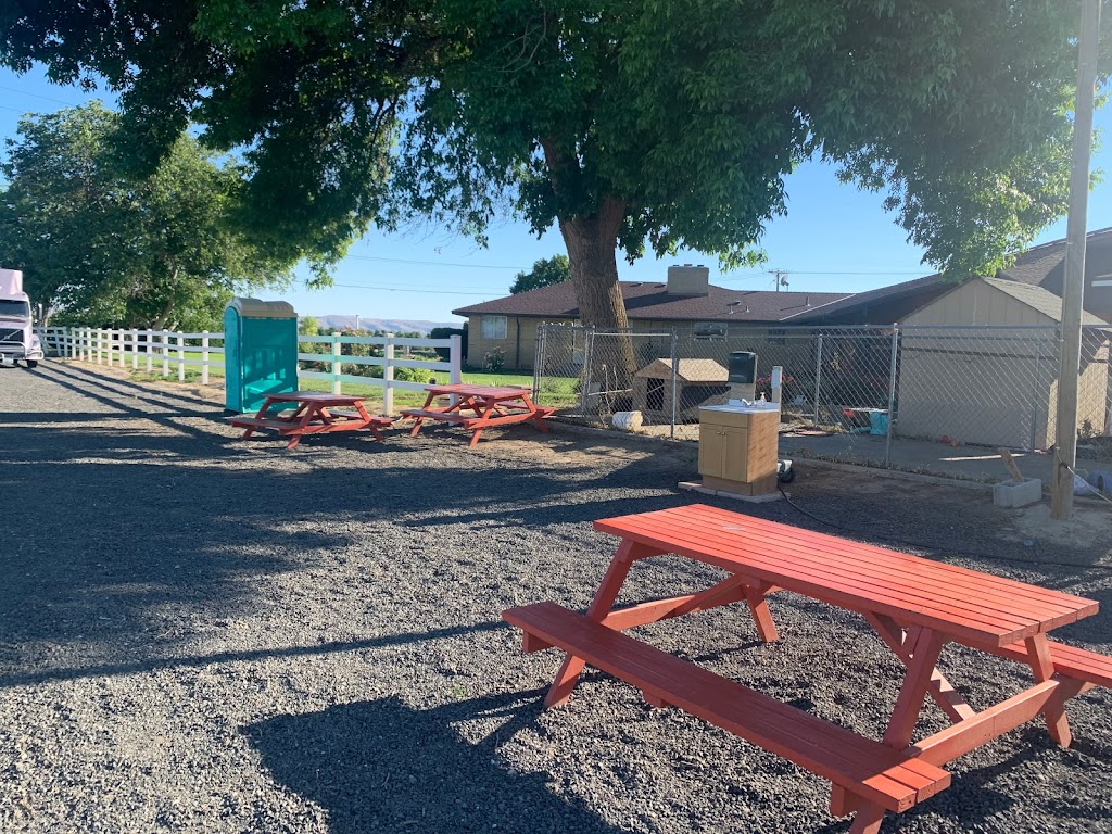 Hugos Tacos | restaurant | 11961 Rd A SW, Royal City, WA 99357, USA | 5093468204 OR +1 509-346-8204