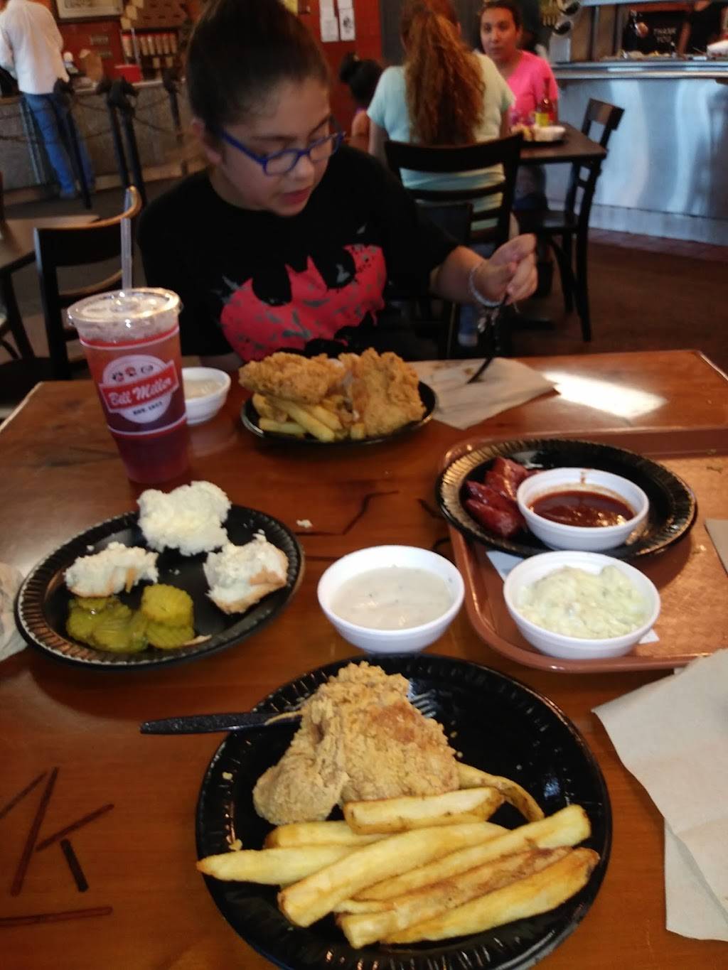 Bill Miller Bar-B-Q | restaurant | 3408 SW Military Dr, San Antonio, TX 78211, USA | 2109221401 OR +1 210-922-1401