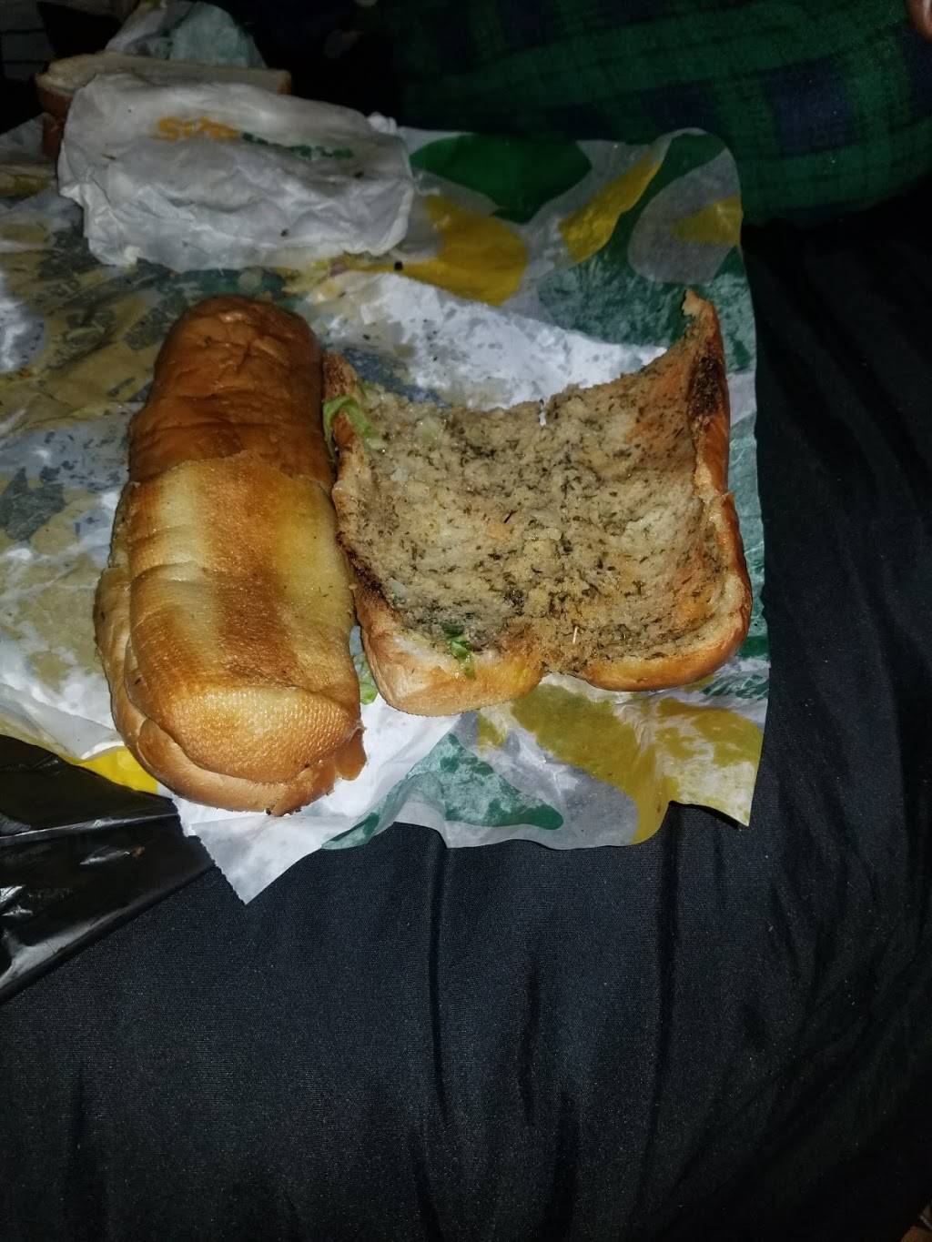 Subway Restaurants | restaurant | 1942 Springfield Ave, Maplewood, NJ 07040, USA | 9733272036 OR +1 973-327-2036