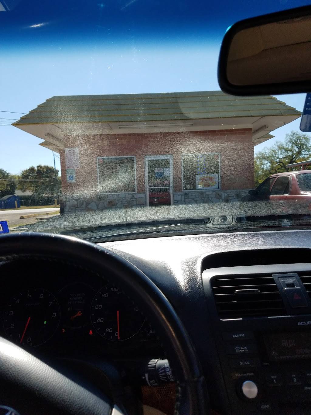 Freds Fish Fry | restaurant | 3418 Culebra Rd, San Antonio, TX 78228, USA | 2104324288 OR +1 210-432-4288