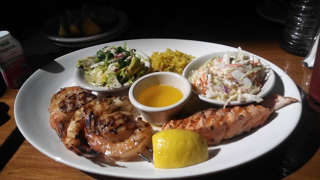 Ricks Cafe Boatyard | restaurant | 4050 Dandy Trail, Indianapolis, IN 46254, USA | 3172909300 OR +1 317-290-9300