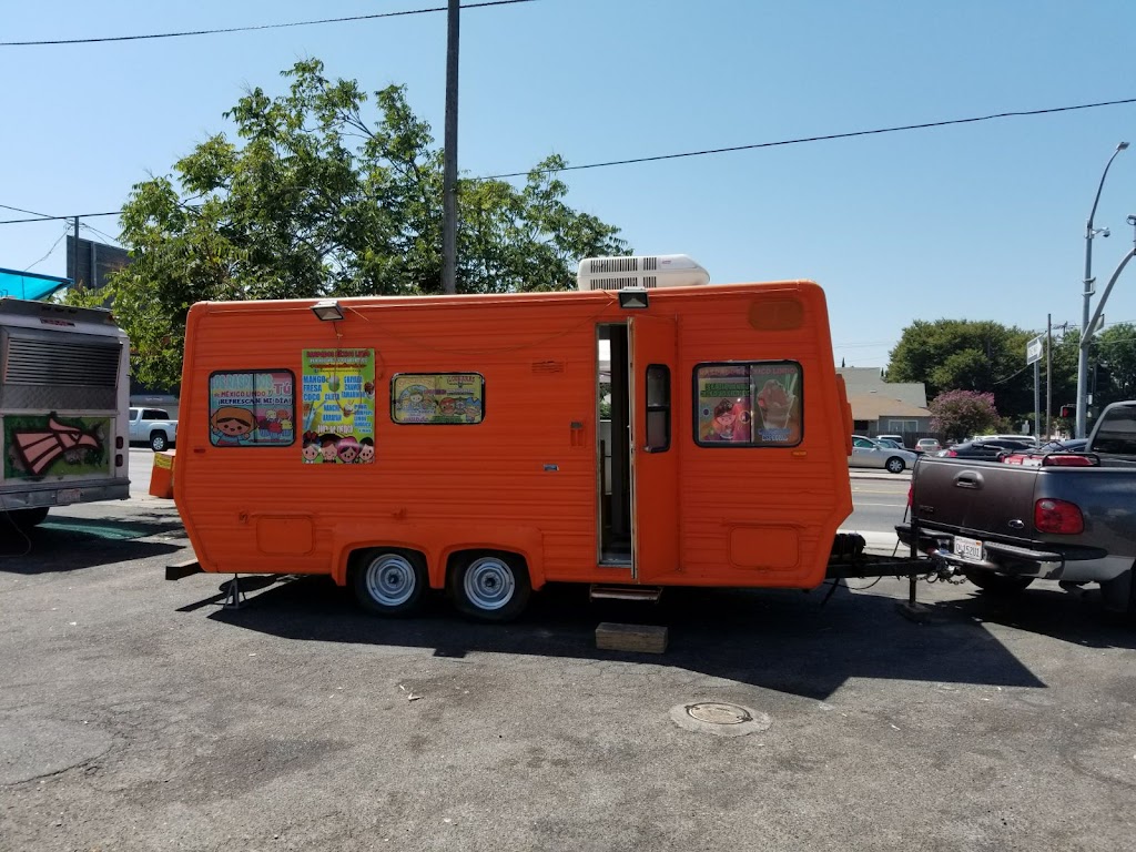 Mexican Shaved Ice | restaurant | 1538 E Market St, Stockton, CA 95205, USA | 2096637097 OR +1 209-663-7097