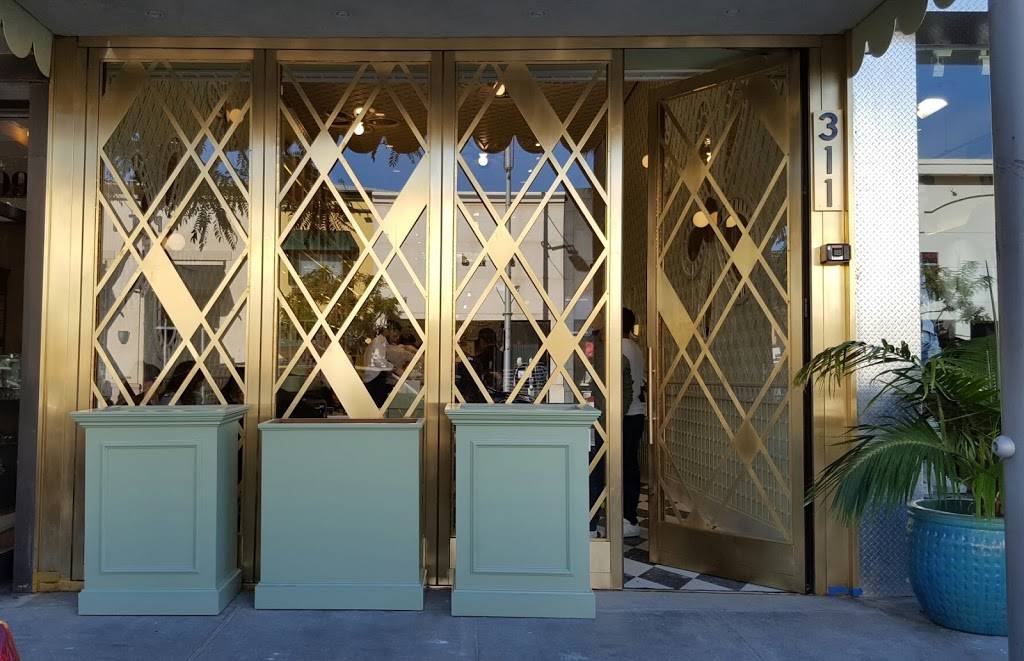 Ladurée | bakery | 311 N Beverly Dr, Beverly Hills, CA 90210, USA | 3106231100 OR +1 310-623-1100