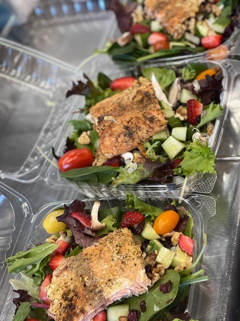 Sandwichqueen LLC | restaurant | 750 W Garfield Blvd, Chicago, IL 60609, USA | 7734986269 OR +1 773-498-6269