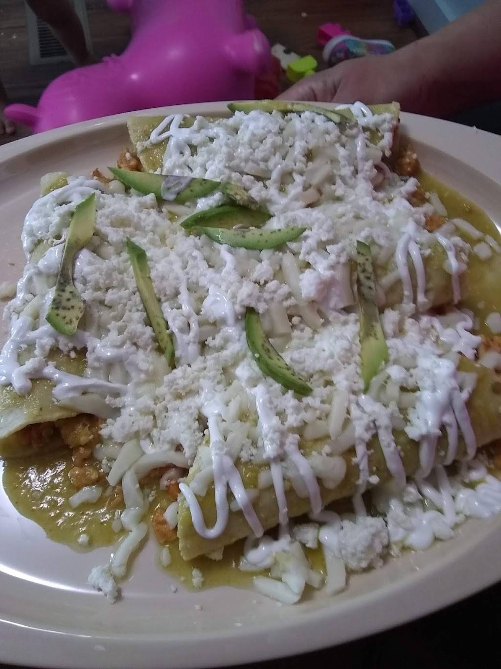 La Golosina Mexican Snacks | restaurant | 910 N Jefferson St, Athens, AL 35611, USA | 2564440507 OR +1 256-444-0507