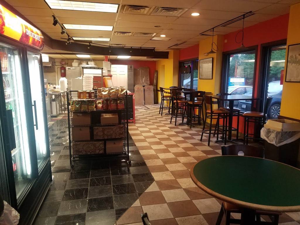 Faros Pizzeria | restaurant | 395 S Main St, Canandaigua, NY 14424, USA | 5853962840 OR +1 585-396-2840