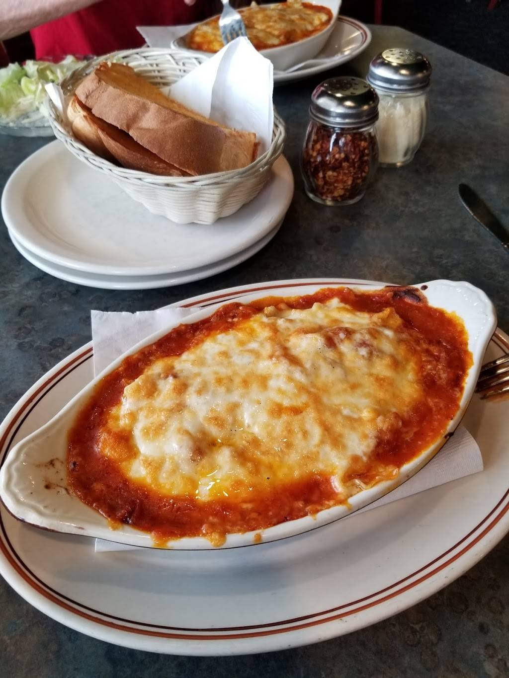 Giorgios Pizza & Spaghetti House | restaurant | 9031 Evergreen Way, Everett, WA 98204, USA | 4253471542 OR +1 425-347-1542