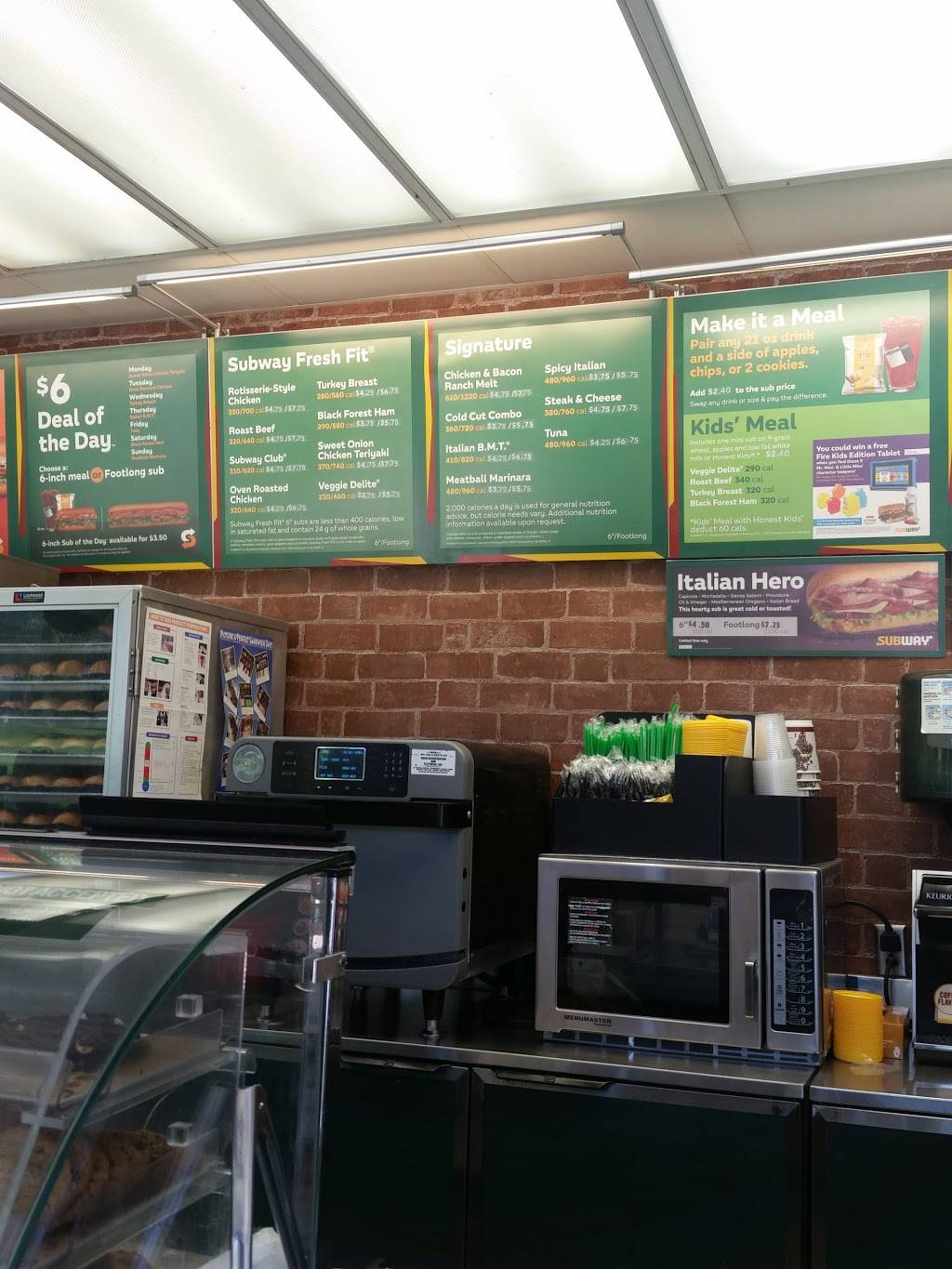 Subway | meal takeaway | 333 E Main St, Raymond, MS 39154, USA | 6018570540 OR +1 601-857-0540