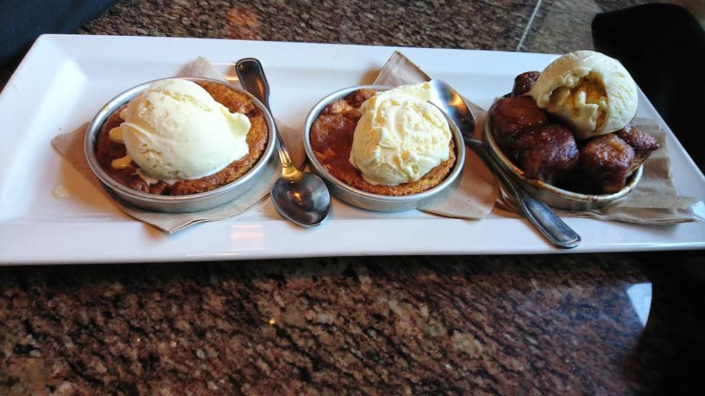 BJs Restaurant & Brewhouse | restaurant | 13930 Promenade Commons St, Gainesville, VA 20155, USA | 5712226950 OR +1 571-222-6950