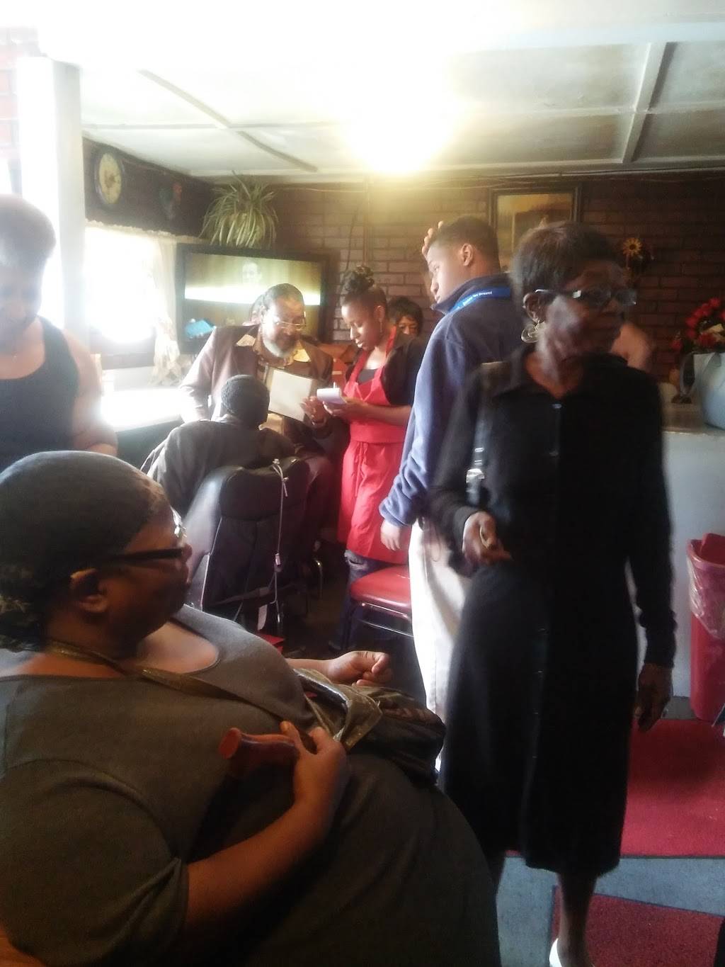 Ms Rs Cafe | restaurant | 720 Quindaro Blvd, Kansas City, KS 66101, USA | 9133717611 OR +1 913-371-7611