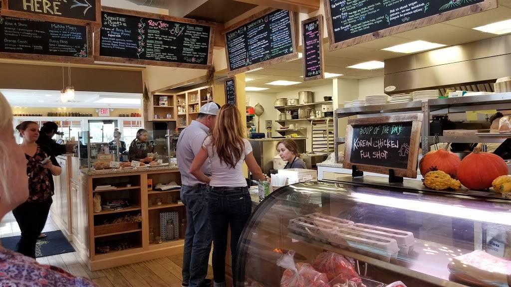 Earths Harvest Kitchen & Juicery | restaurant | 835 Central Ave, Dover, NH 03820, USA | 6035167600 OR +1 603-516-7600