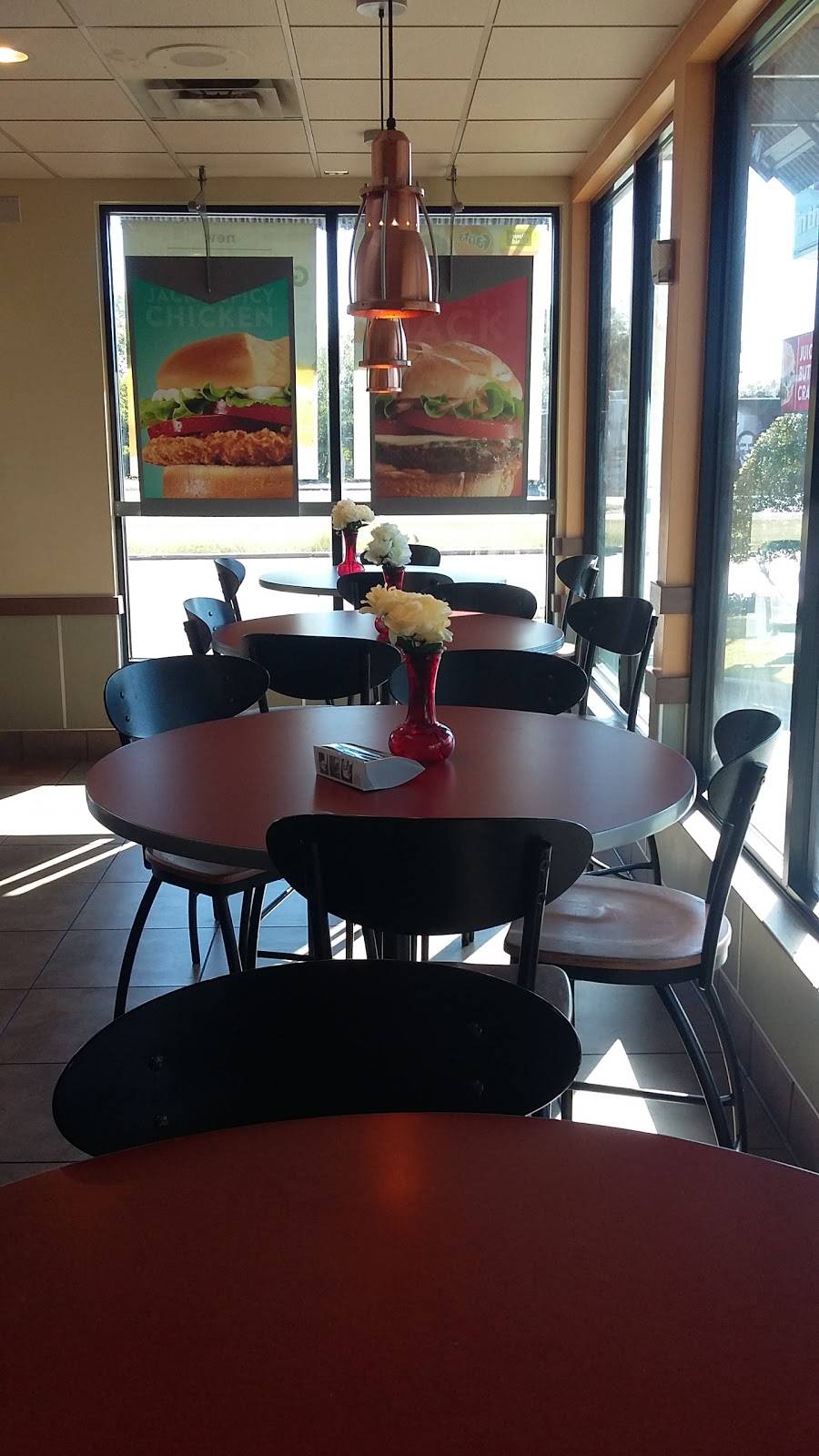 Jack in the Box | restaurant | 5715 Bellfort St, Houston, TX 77033, USA | 7137330496 OR +1 713-733-0496