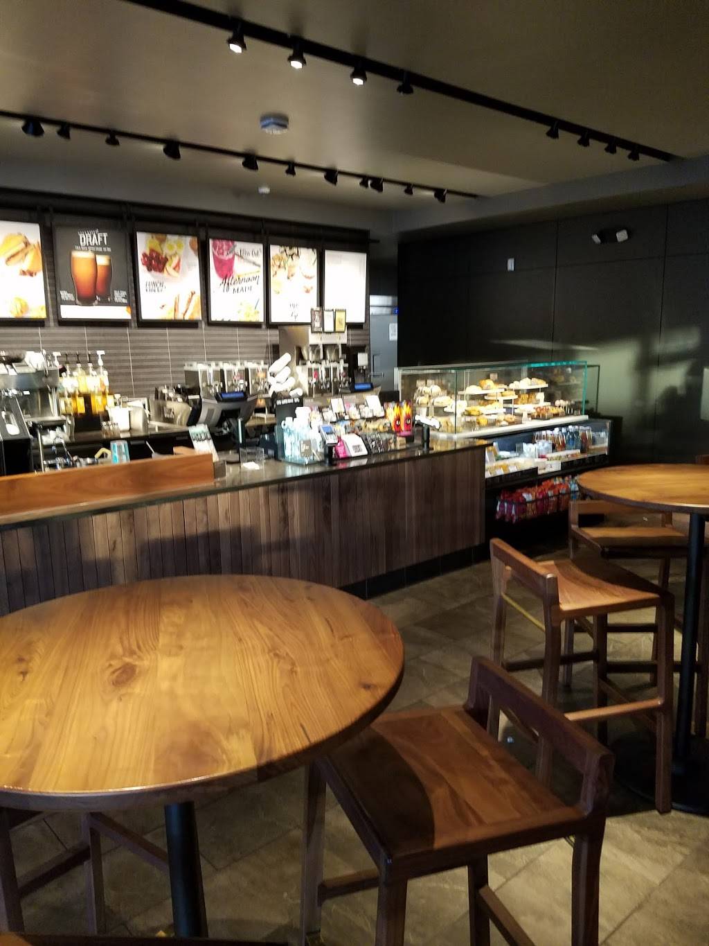 Starbucks | cafe | 11701 SW Pacific Hwy, Tigard, OR 97223, USA | 5036390925 OR +1 503-639-0925