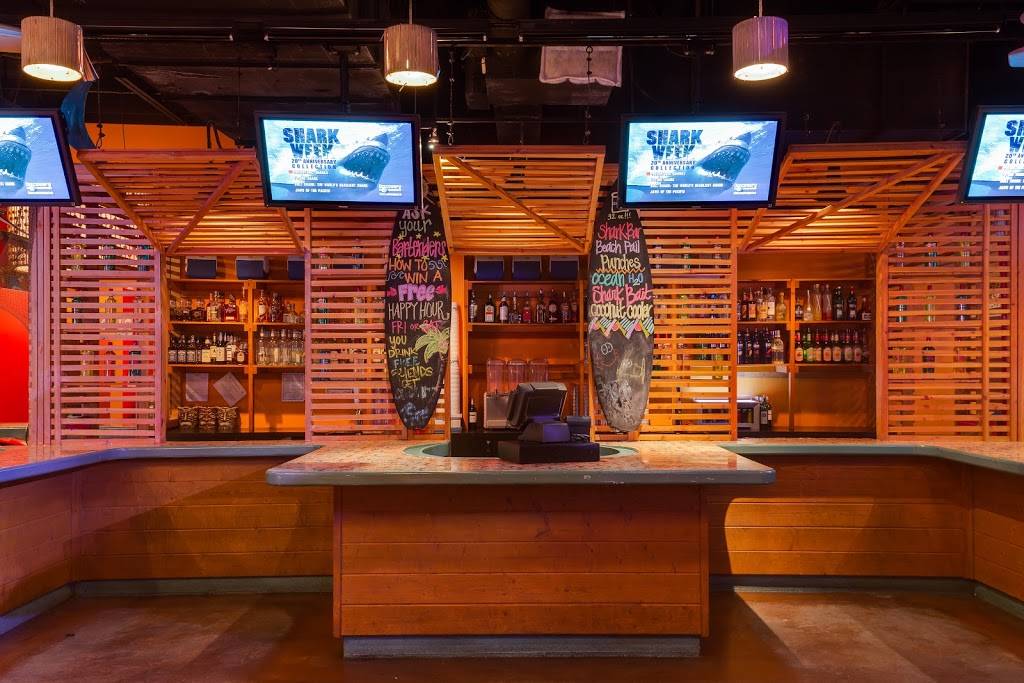 Shark Bar | restaurant | 1340 Grand Blvd, Kansas City, MO 64106, USA | 8164428140 OR +1 816-442-8140