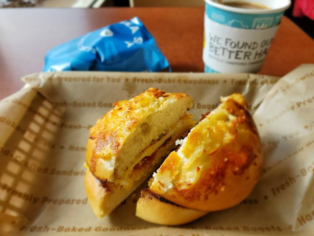 Einstein Bros. Bagels | bakery | 200 Quebec St Bldg 101, Denver, CO 80230, USA | 3033440924 OR +1 303-344-0924