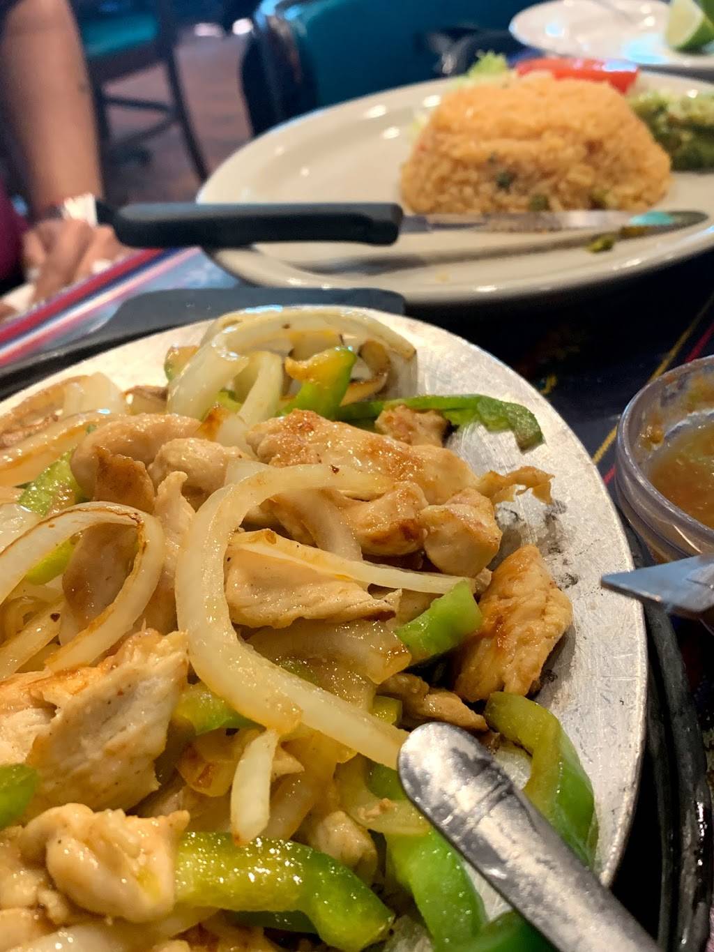 La Quebradita Mexican Restaurant Grill | restaurant | 702 N Krome Ave, Homestead, FL 33030, USA | 3052454586 OR +1 305-245-4586