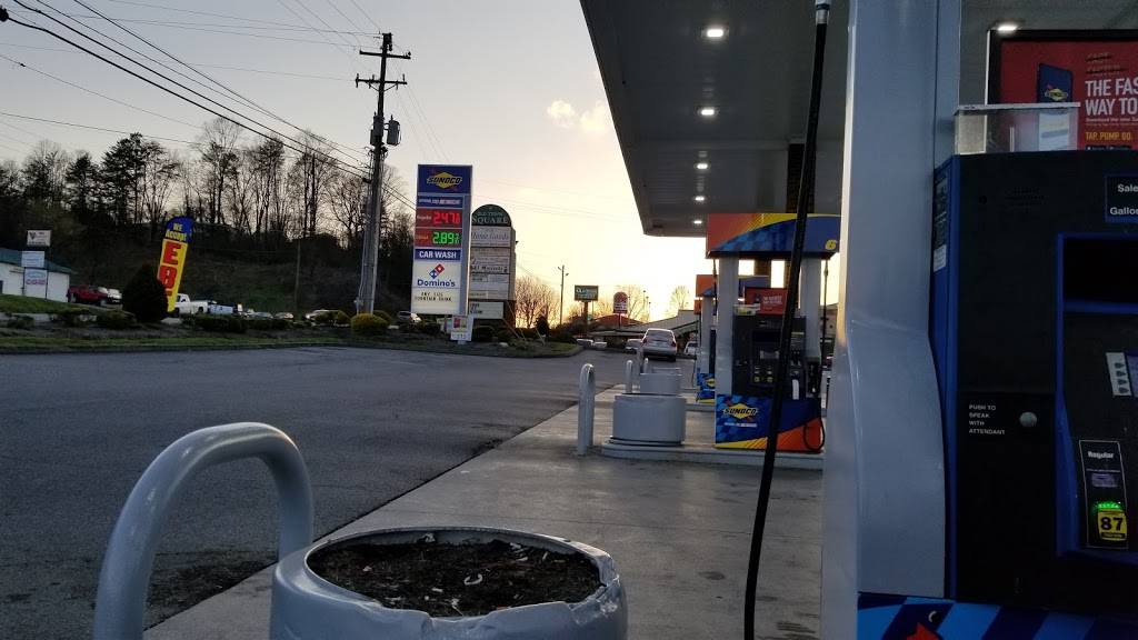 Dominos Pizza | meal delivery | 1446 N Broad St, Tazewell, TN 37879, USA | 4236262100 OR +1 423-626-2100