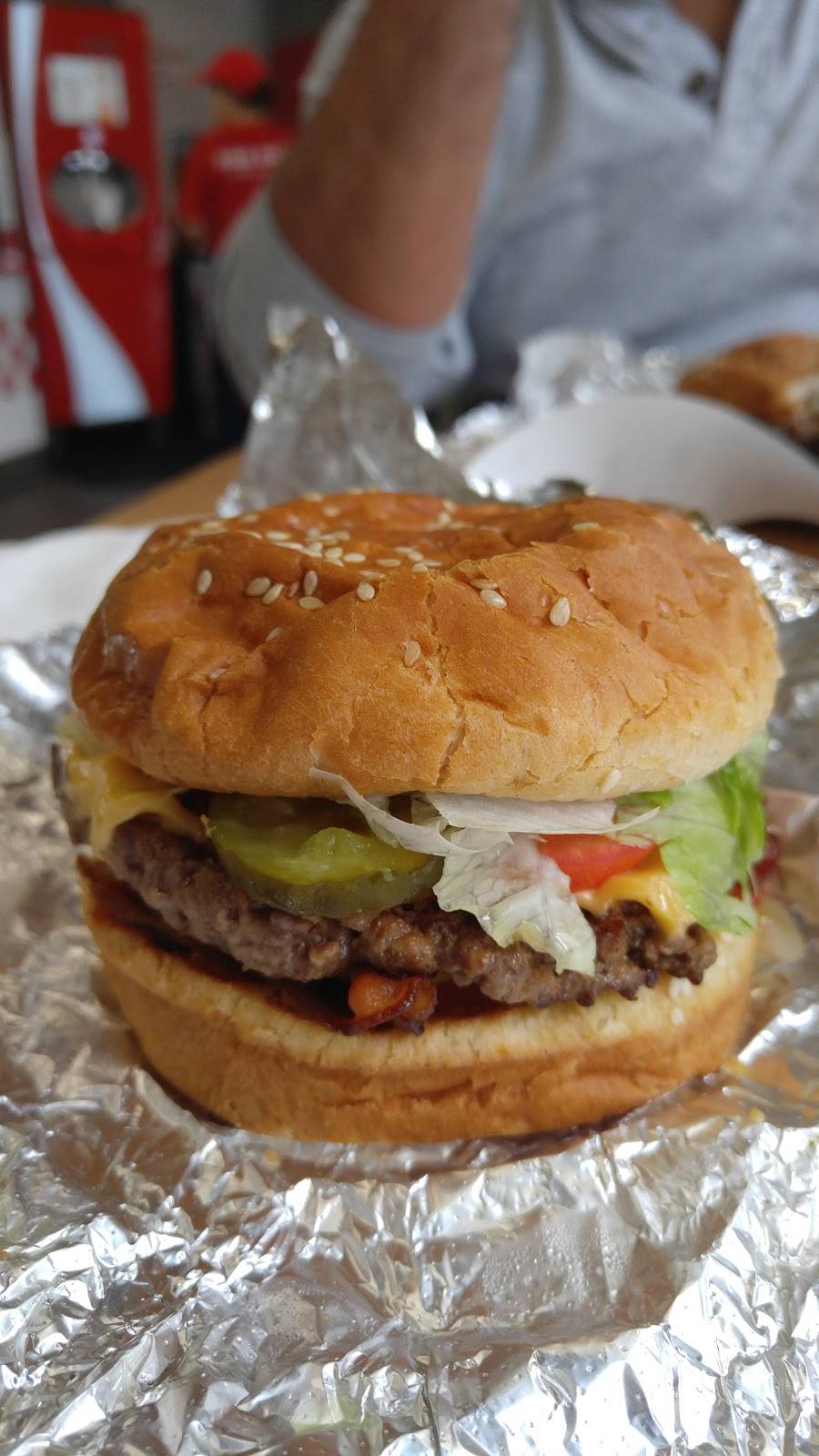 Five Guys | meal takeaway | 2140 Daniels St, Manteca, CA 95337, USA | 2099236106 OR +1 209-923-6106