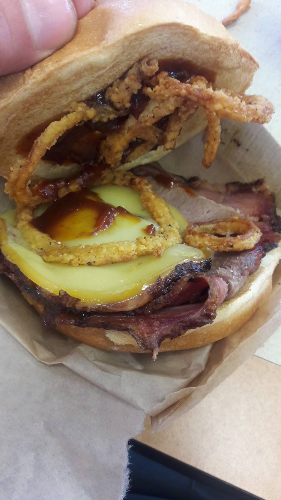Arbys | restaurant | 7221 W 21st St, Wichita, KS 67205, USA | 3167734662 OR +1 316-773-4662