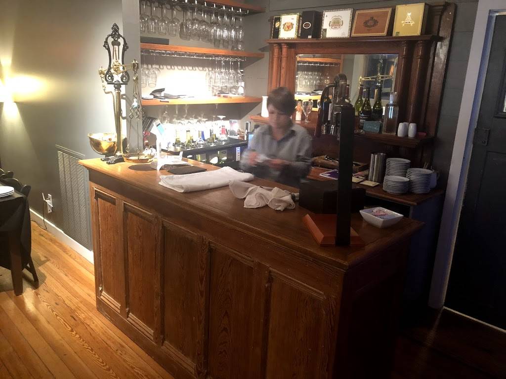 The Wine Bar at the Grand Fayette Hotel | restaurant | 201 W Fayette St, Fayetteville, TX 78940, USA | 9797166988 OR +1 979-716-6988