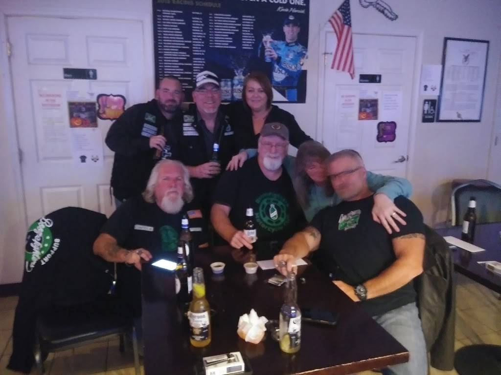 Eagles Lakeside | restaurant | 3008 Lincoln Ave, Richmond, VA 23228, USA | 8042641471 OR +1 804-264-1471