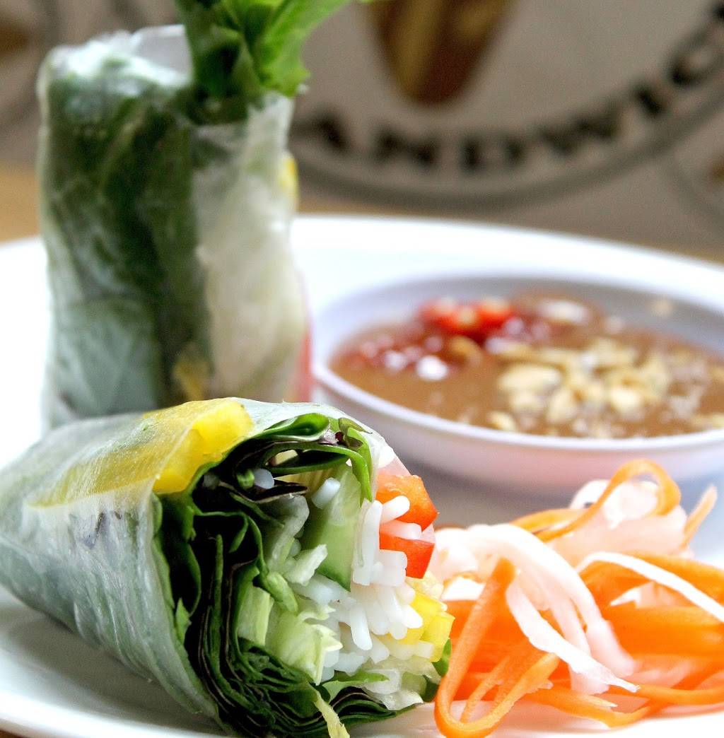 Vs Sandwich | restaurant | 285 Main St, Tilton, NH 03276, USA | 6032868899 OR +1 603-286-8899