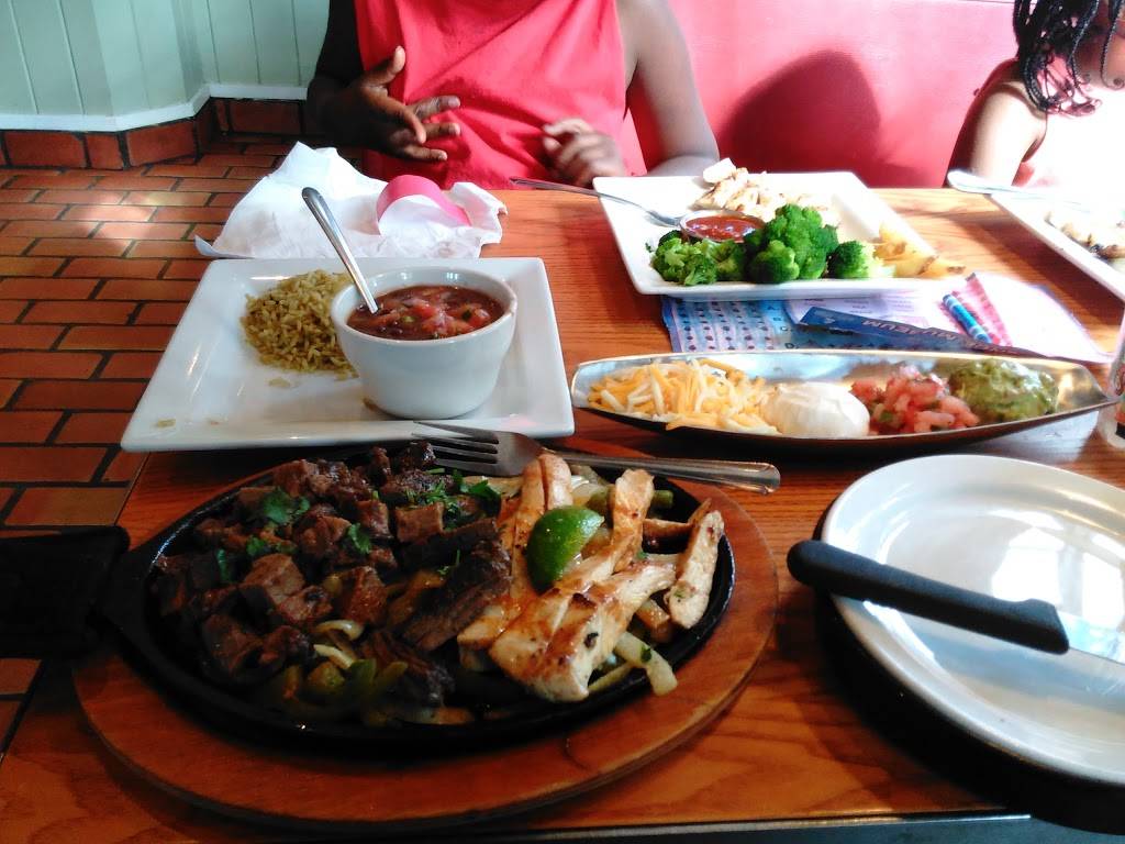 Chilis Grill & Bar | meal takeaway | 6324 Glenwood Ave, Raleigh, NC 27612, USA | 9195713600 OR +1 919-571-3600