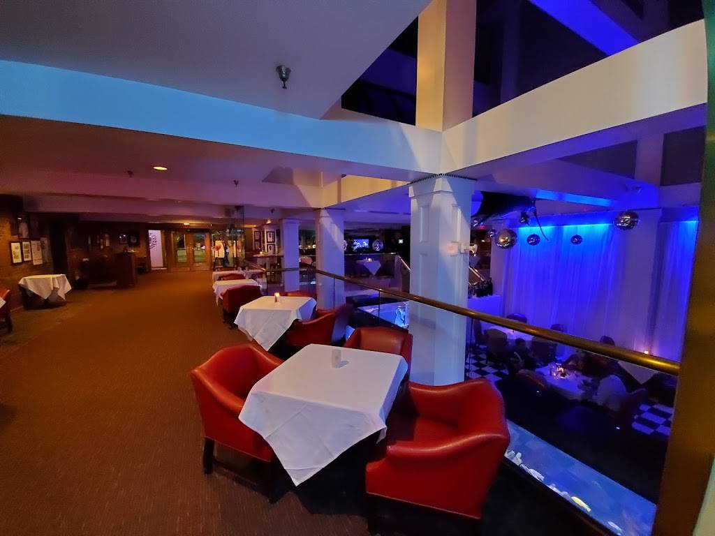 Splash Seafood Bar & Grill | restaurant | 303 Locust St, Des Moines, IA 50309, USA | 5152445686 OR +1 515-244-5686