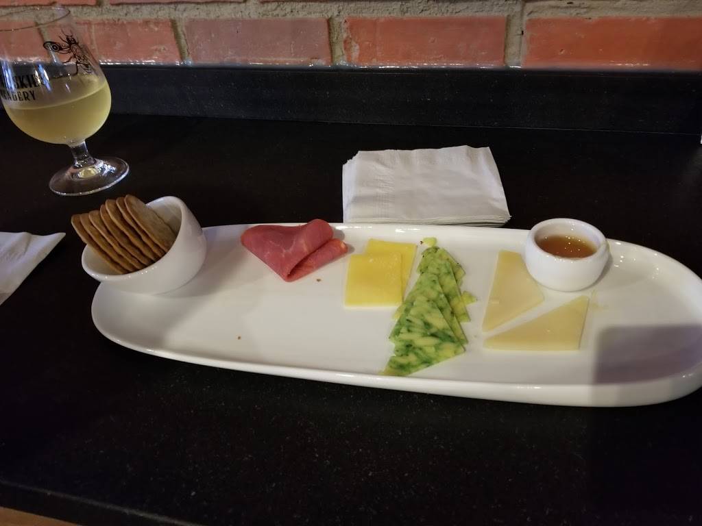 Clear Skies Meadery | restaurant | 325 Main St, Gaithersburg, MD 20878, USA | 2402614328 OR +1 240-261-4328