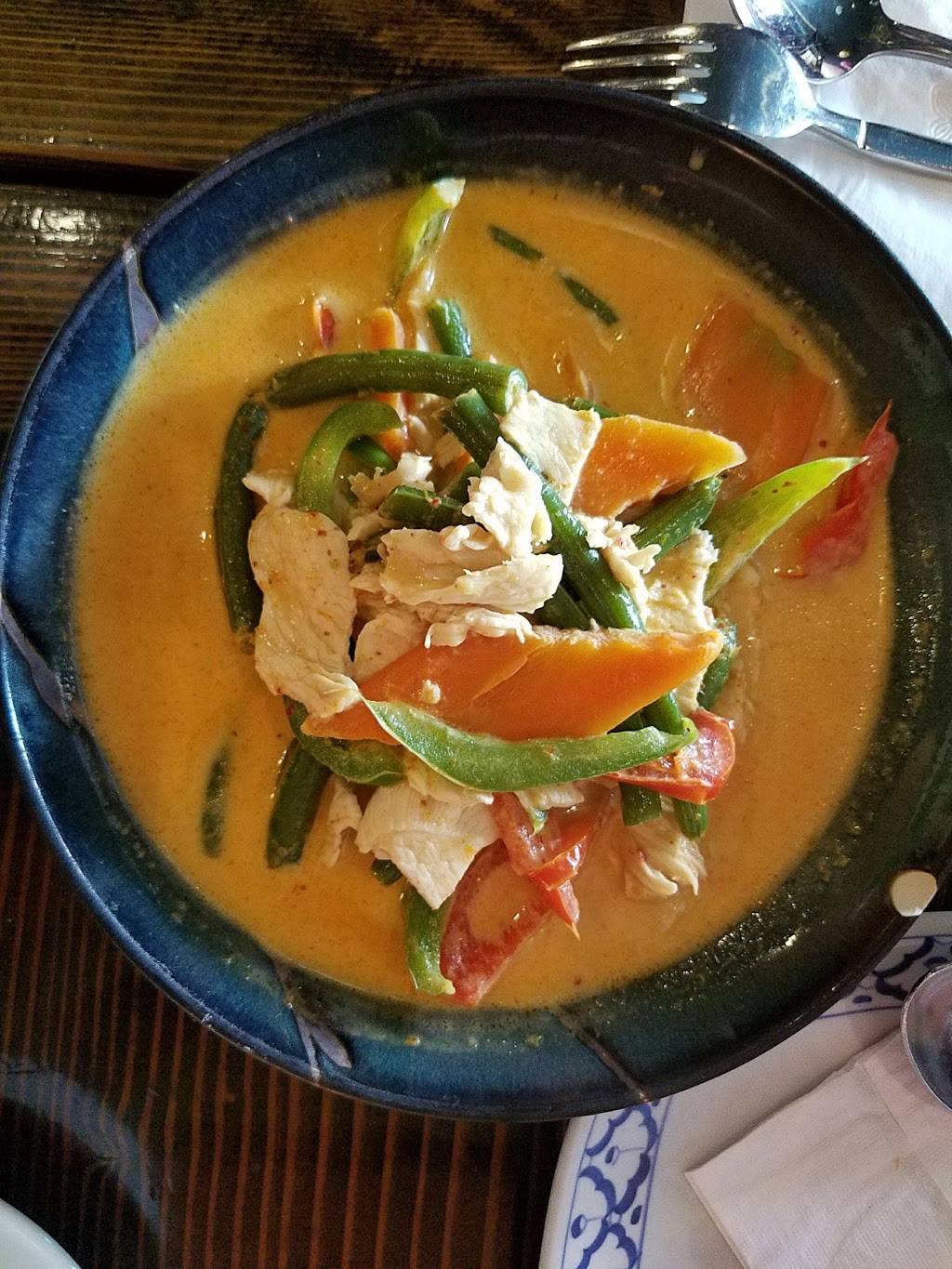 Sawadee | restaurant | 137 Newark Ave, Jersey City, NJ 07302, USA | 2014330888 OR +1 201-433-0888