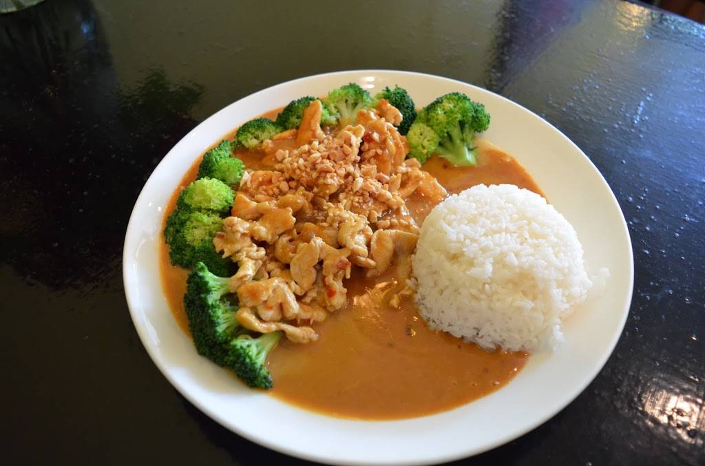 Plearn Thai Palace | restaurant | 1510 N Main St, Walnut Creek, CA 94596, USA | 9259377999 OR +1 925-937-7999