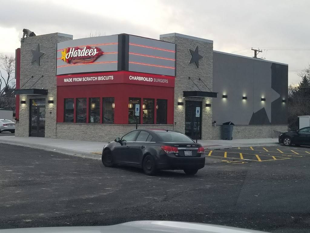 Hardees | restaurant | 1645 Dekalb Ave, Sycamore, IL 60178, USA | 7792224971 OR +1 779-222-4971