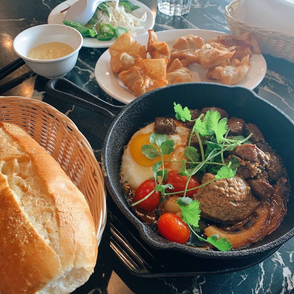 VietS Phoody | restaurant | 17620 140th Ave SE c3, Renton, WA 98058, USA | 4252824968 OR +1 425-282-4968