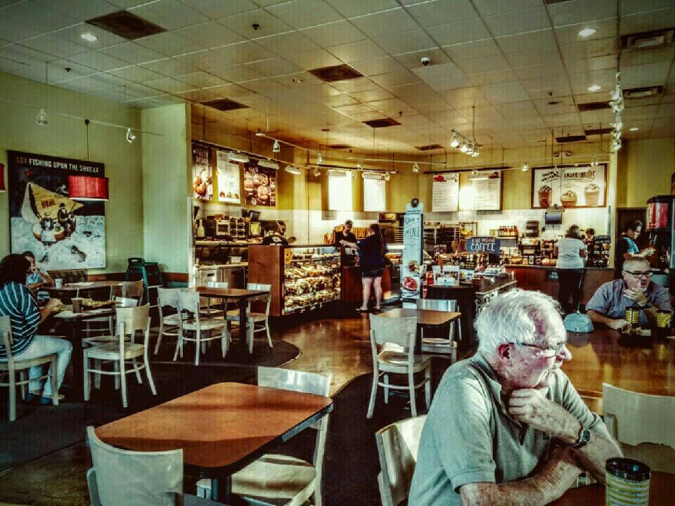 Einstein Bros. Bagels | cafe | 21001 N Tatum Blvd Ste 80-1650, Phoenix, AZ 85050, USA | 4805853920 OR +1 480-585-3920