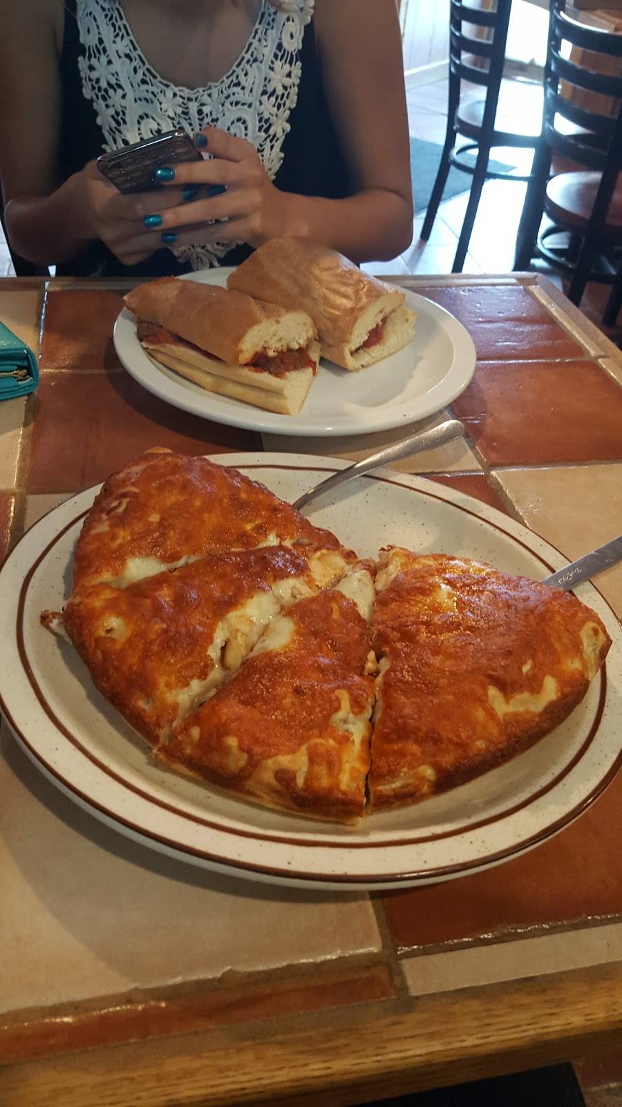 Annulas Pizza & Deli | restaurant | 525 Chestnut St, Manchester, NH 03101, USA | 6036692005 OR +1 603-669-2005