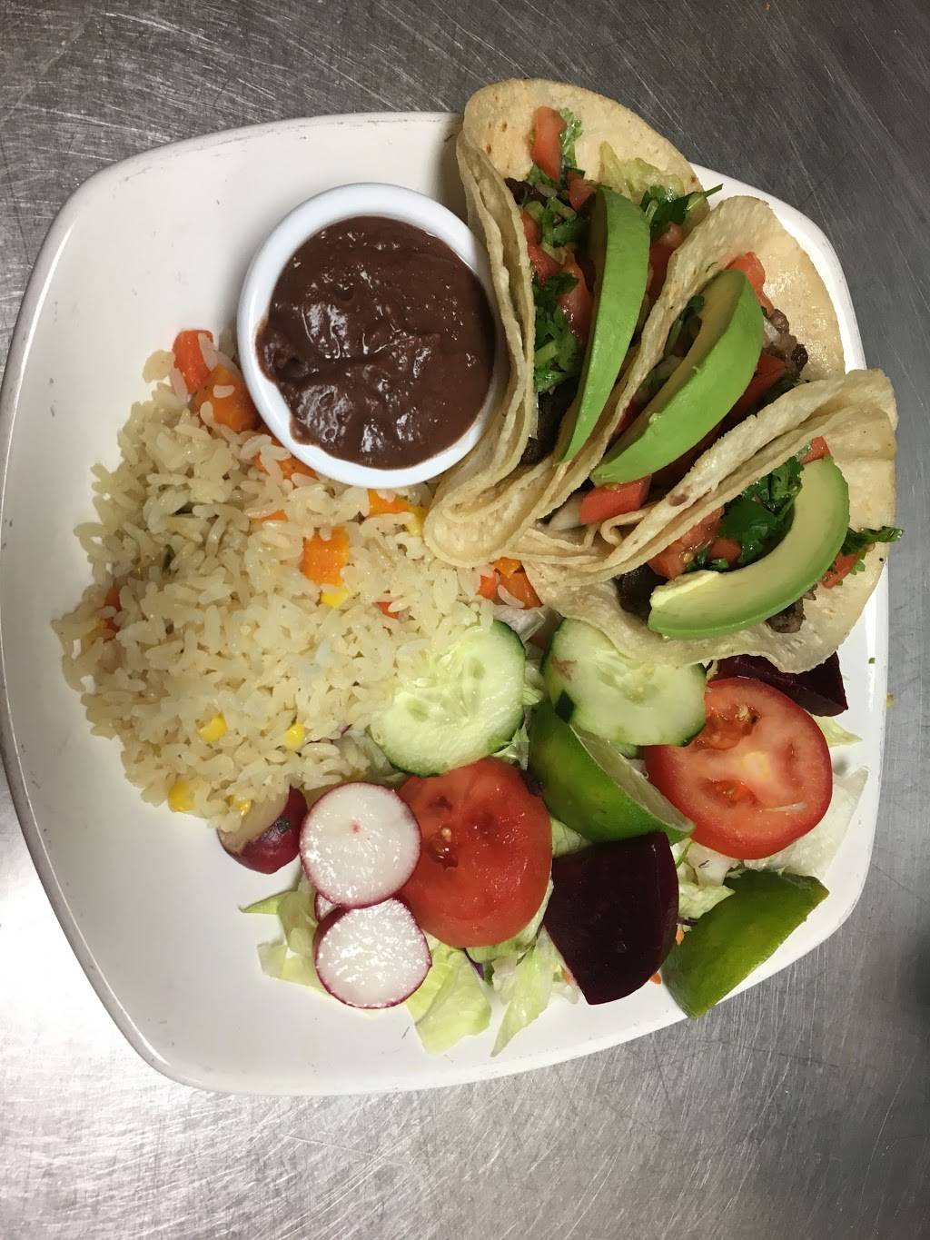 El Carbonero Restaurant | restaurant | 13627 Veterans Memorial Dr, Houston, TX 77014, USA | 2814445257 OR +1 281-444-5257