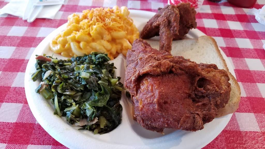 Guss World Famous Fried Chicken | restaurant | 509 S Glenoaks Blvd, Burbank, CA 91502, USA | 7472313990 OR +1 747-231-3990