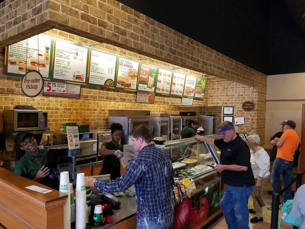 Subway | meal takeaway | 24510 LA-1, Plaquemine, LA 70764, USA | 2256872499 OR +1 225-687-2499