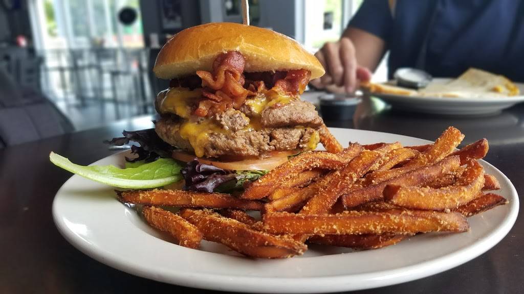 The Steel Pub Sports Bar and Grille | restaurant | 320 E 1st St, Bethlehem, PA 18015, USA | 6106255005 OR +1 610-625-5005