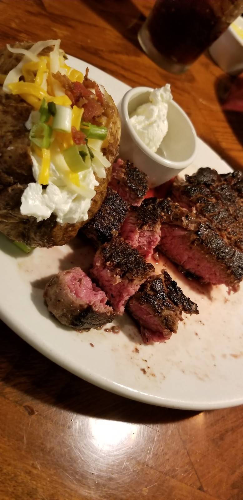Outback Steakhouse | restaurant | 1927 Aloma Ave, Winter Park, FL 32792, USA | 4076791050 OR +1 407-679-1050