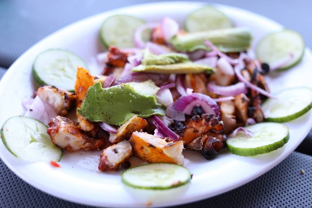 Mariscos La Estrella | restaurant | Blvd. Popotla, Popotla, 22710 Rosarito, B.C., Mexico | 016611167005 OR +52 661 116 7005