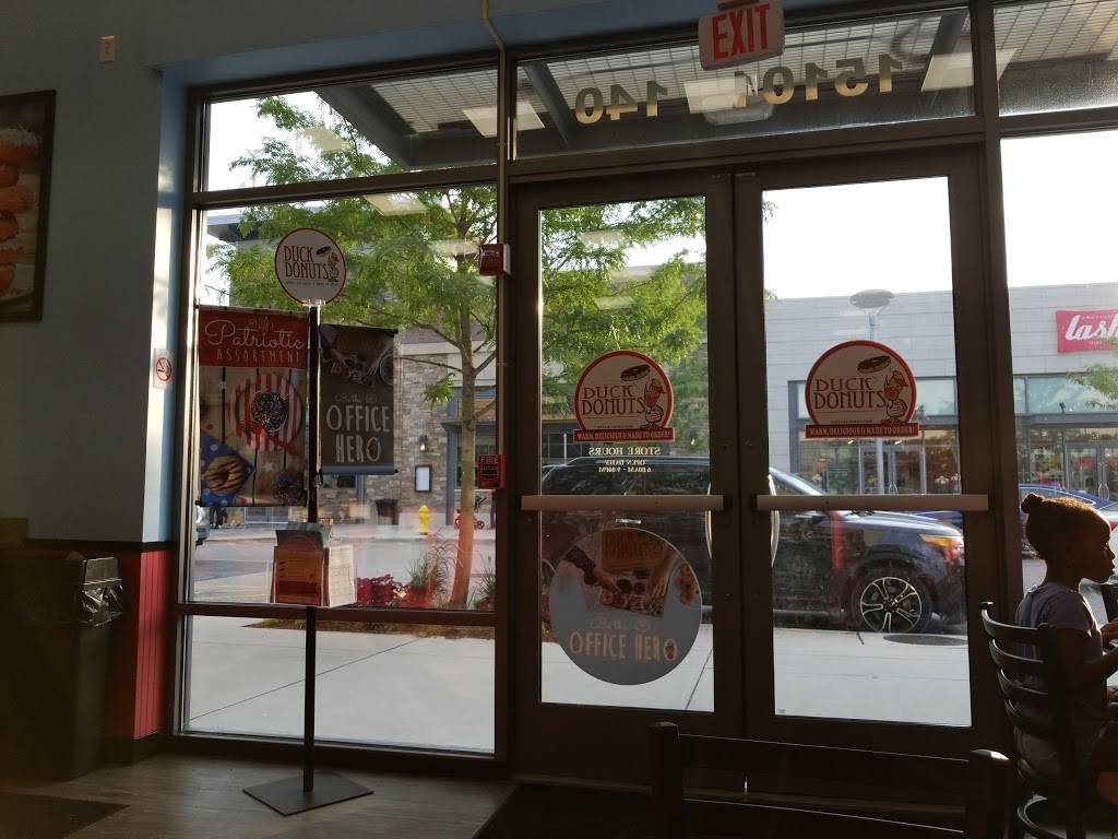 Duck Donuts | cafe | 15101 Potomac Town Pl #140, Woodbridge, VA 22191, USA | 5714297330 OR +1 571-429-7330