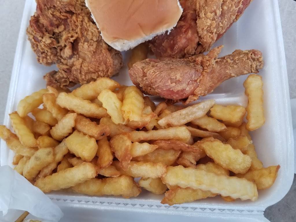 Rices Fried Chicken & Seafood | restaurant | 1612 Broadway St, Houston, TX 77012, USA | 7139214657 OR +1 713-921-4657