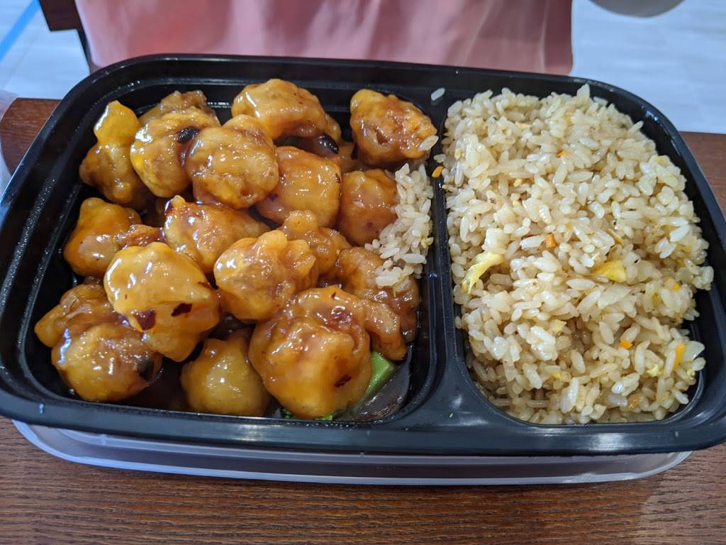 SAKURA | restaurant | 456 Center St, Ludlow, MA 01056, USA | 4136101551 OR +1 413-610-1551