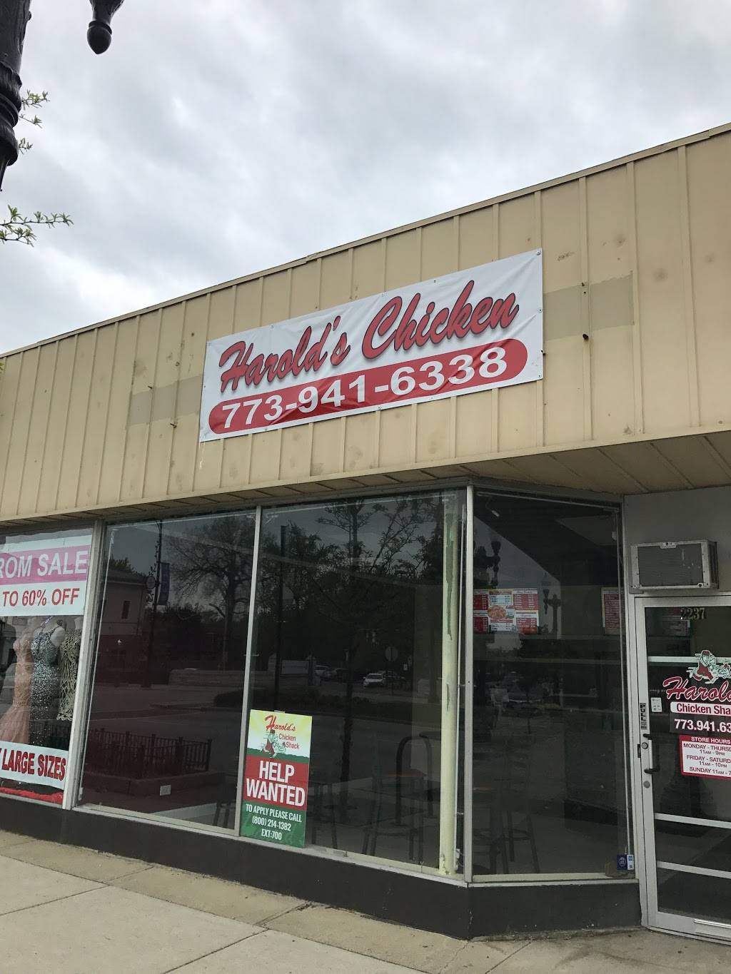 Harolds Chicken 95th | meal takeaway | 2237 95th St, Chicago, IL 60643, USA | 7739416338 OR +1 773-941-6338